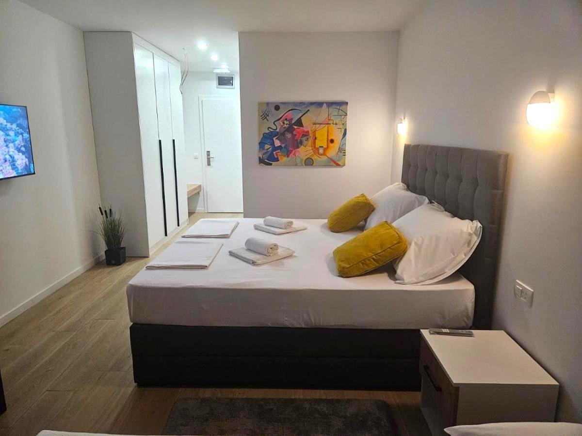 Boutique Hotel Ivy'Z Novalja Extérieur photo